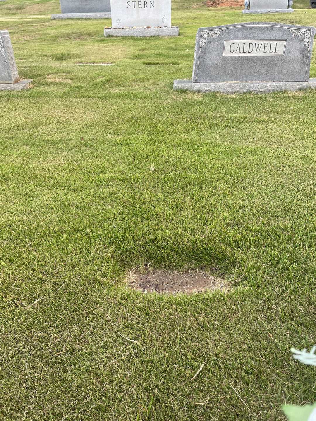 Lyman Bruce Caldwell Senior's grave. Photo 2