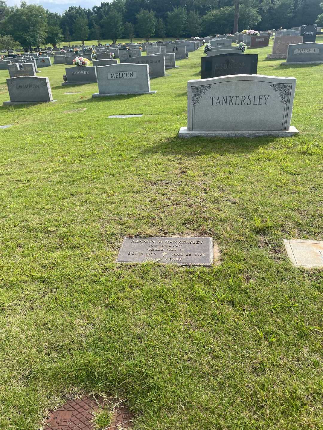 Ranson M. Tankersley's grave. Photo 2