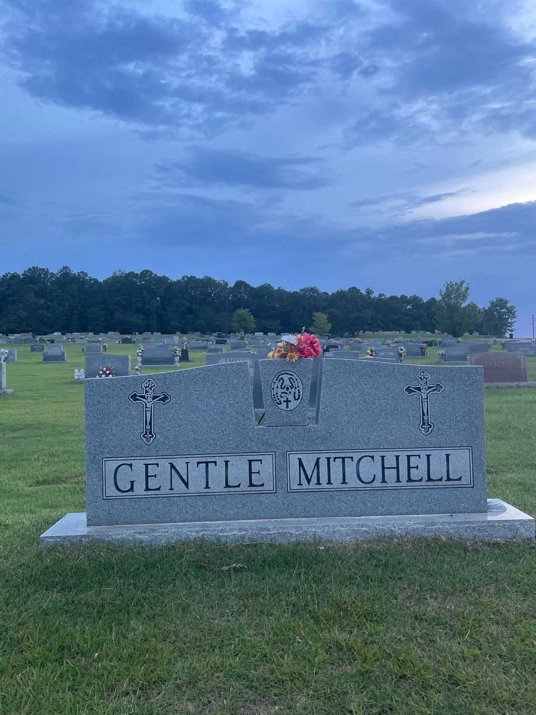 Imelda O. Obering Gentle's grave. Photo 1