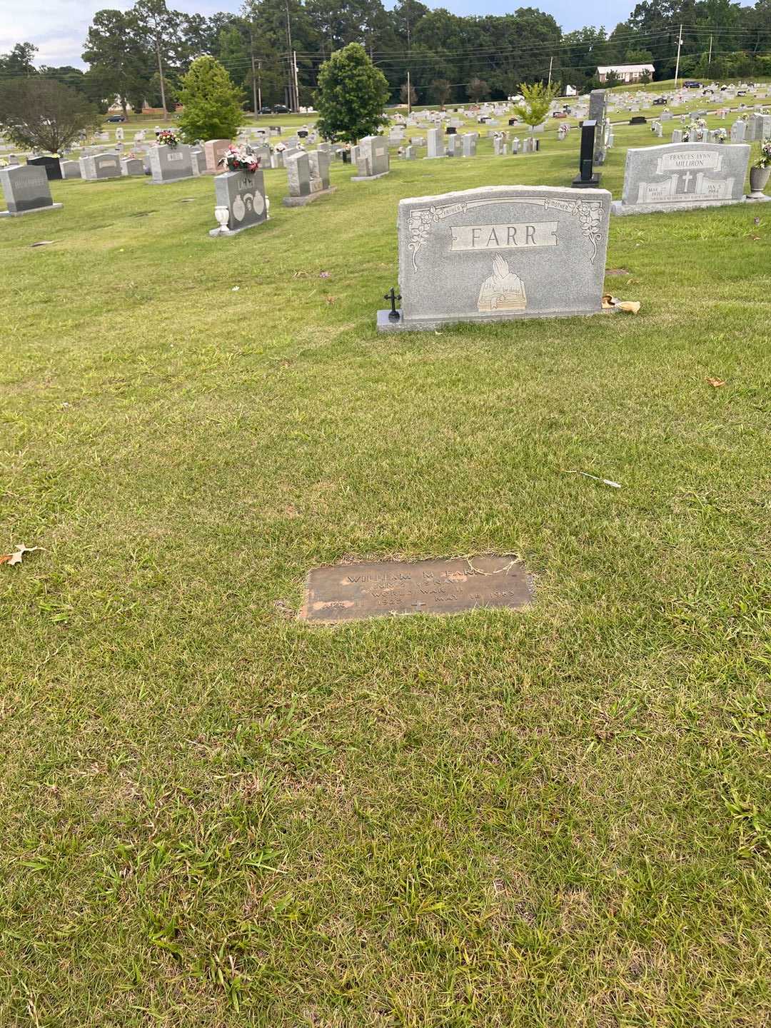 William M. Farr's grave. Photo 2