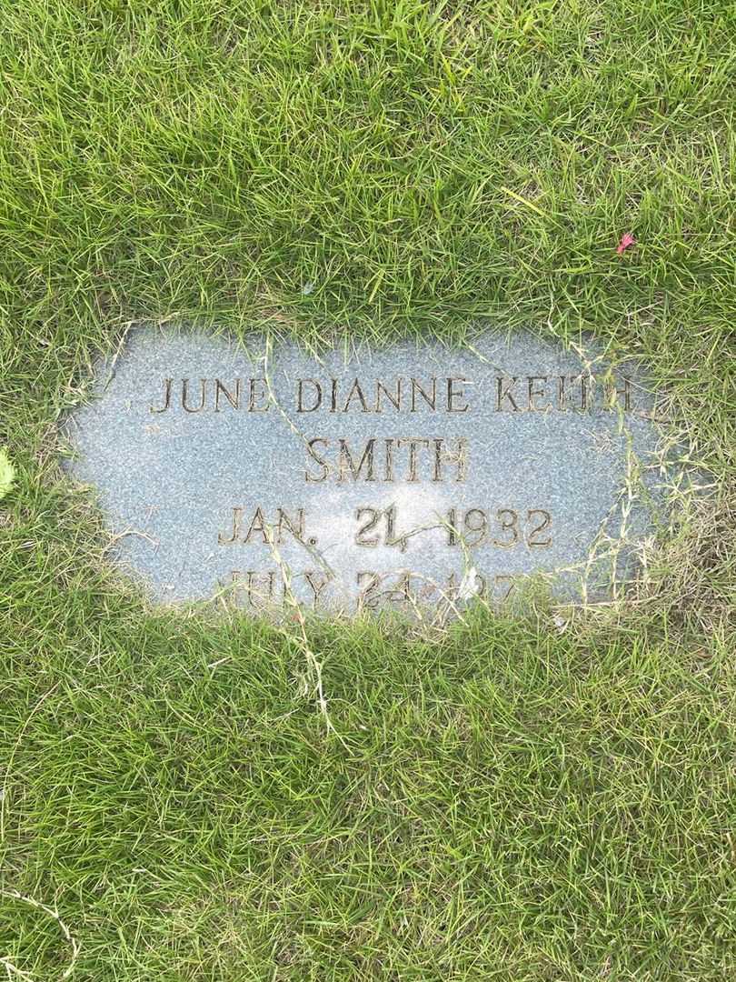 June Dianne Keith Smith's grave. Photo 3