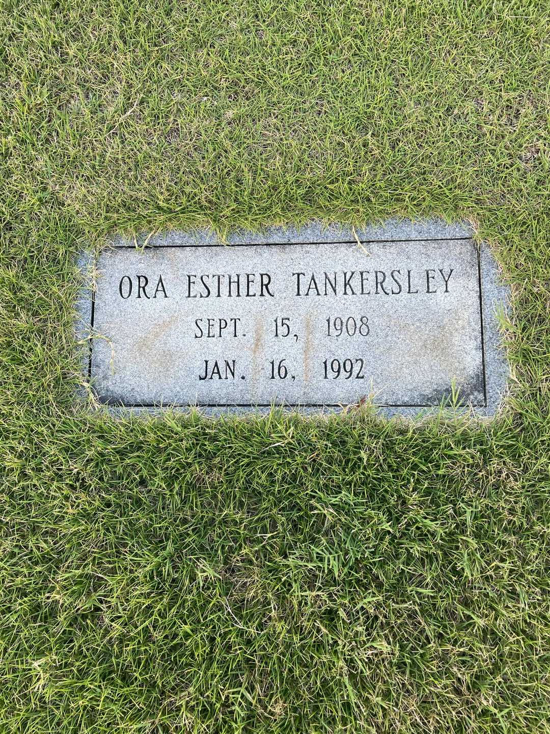 Ora Esther Tankersley's grave. Photo 3