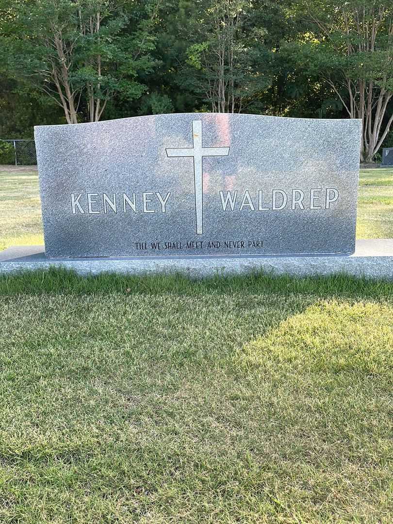 Manley Waldrep's grave. Photo 1