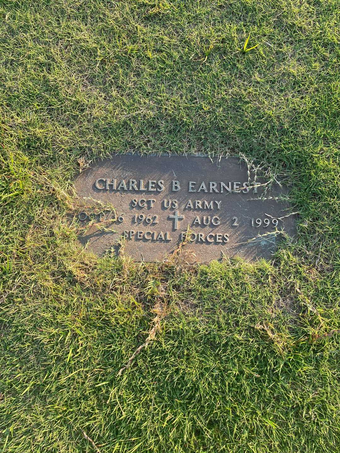 Charles B. Earnest's grave. Photo 3