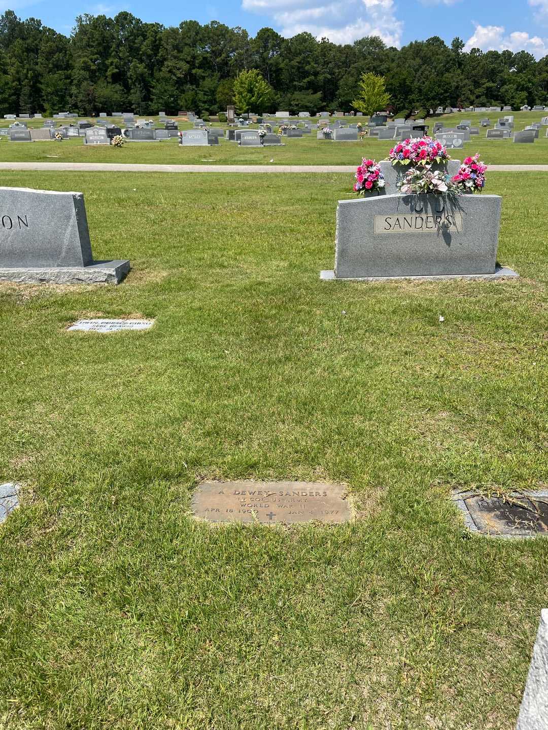 A. Dewey Sanders's grave. Photo 2