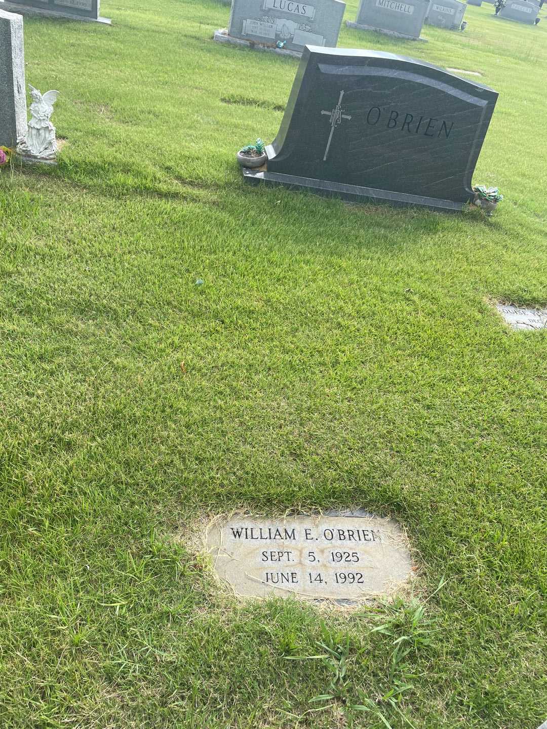 William E. O'Brien's grave. Photo 2