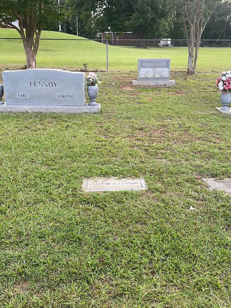 Earlyne T. Fennoy's grave. Photo 2