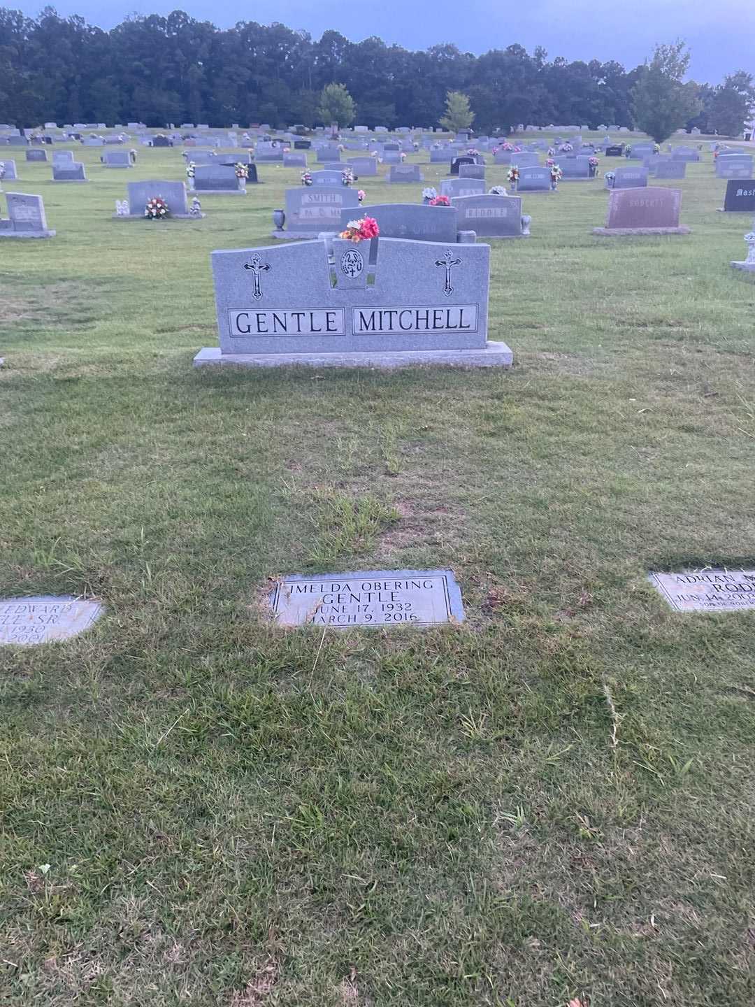 Imelda O. Obering Gentle's grave. Photo 2