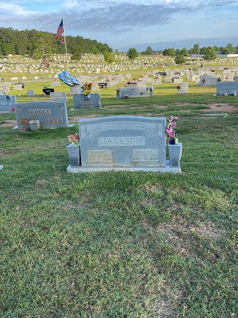 Christine E. Jackson's grave. Photo 2