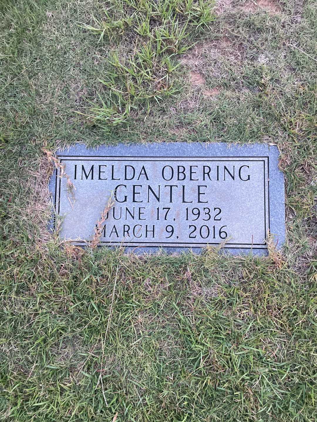 Imelda O. Obering Gentle's grave. Photo 3