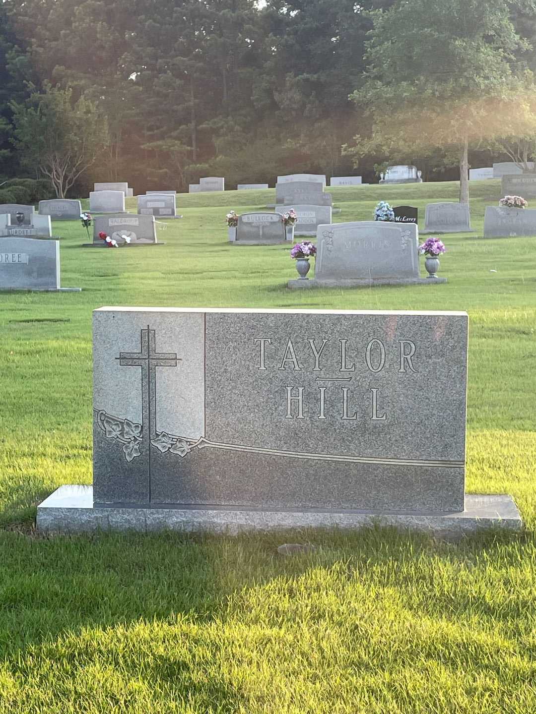 Lois Ann Farley's grave. Photo 1