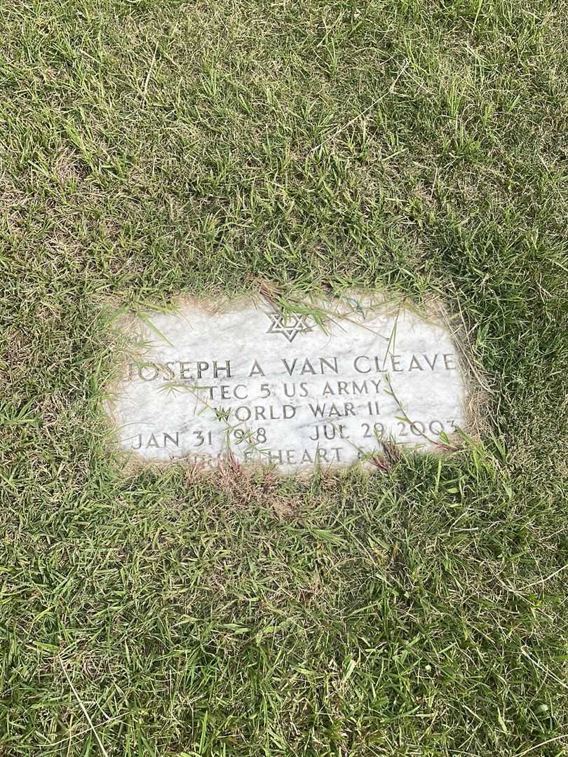 Joseph A. Van Cleave's grave. Photo 3