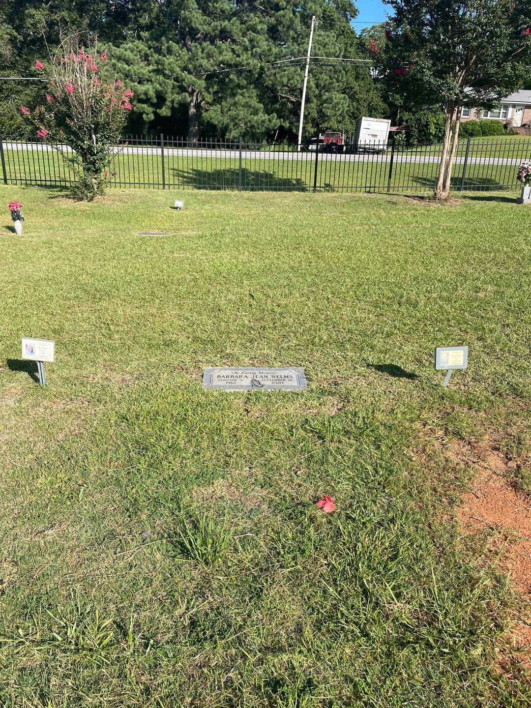 Barbara Jean Nelms Edwards's grave. Photo 2