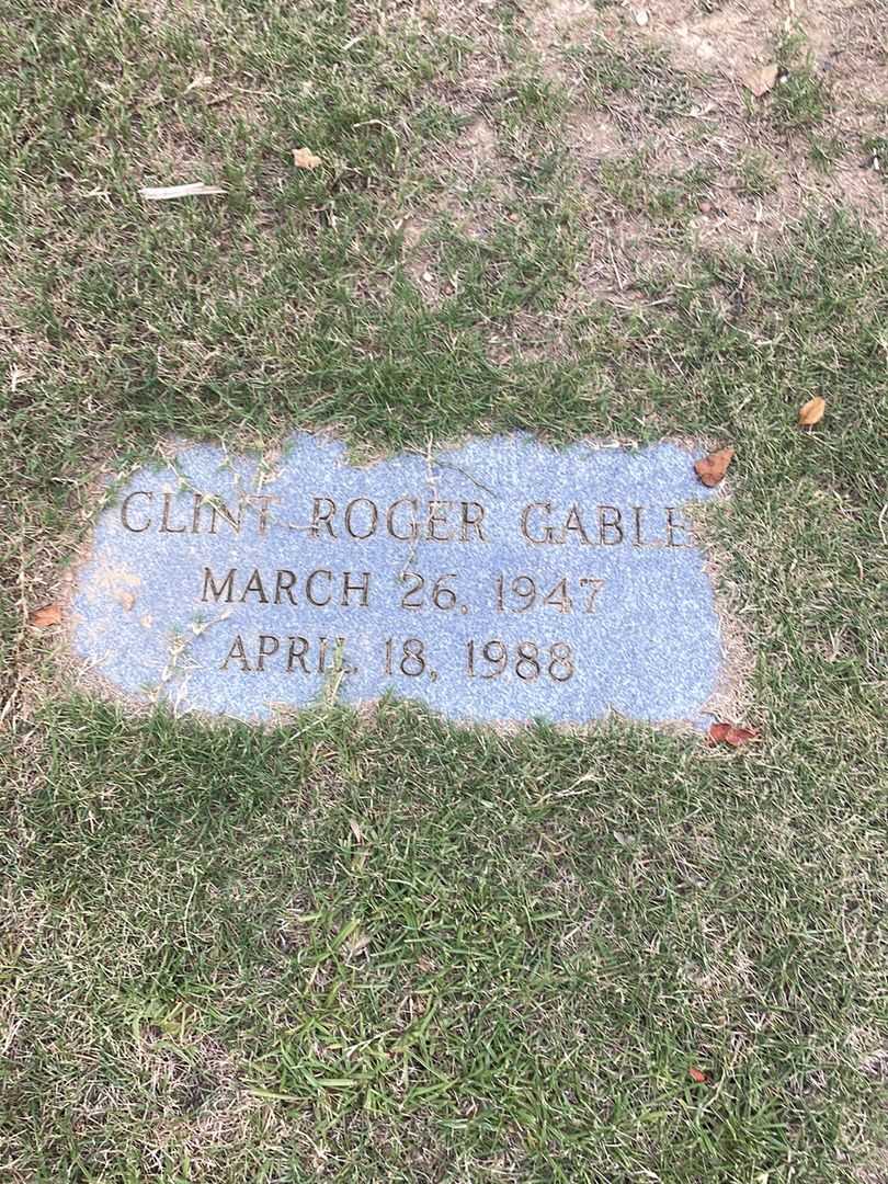 Clint Roger Gable's grave. Photo 3