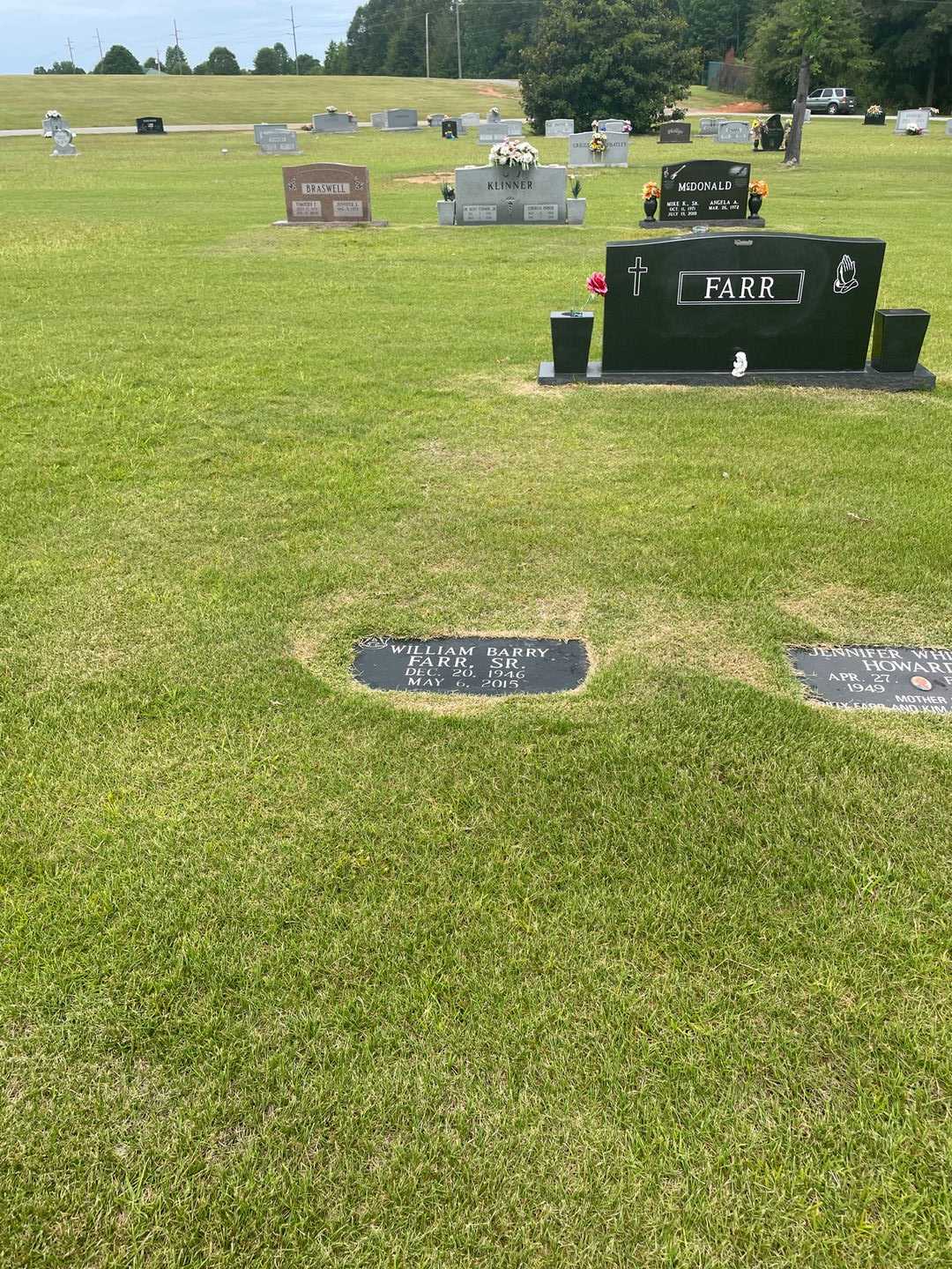 William Barry Farr Senior's grave. Photo 2