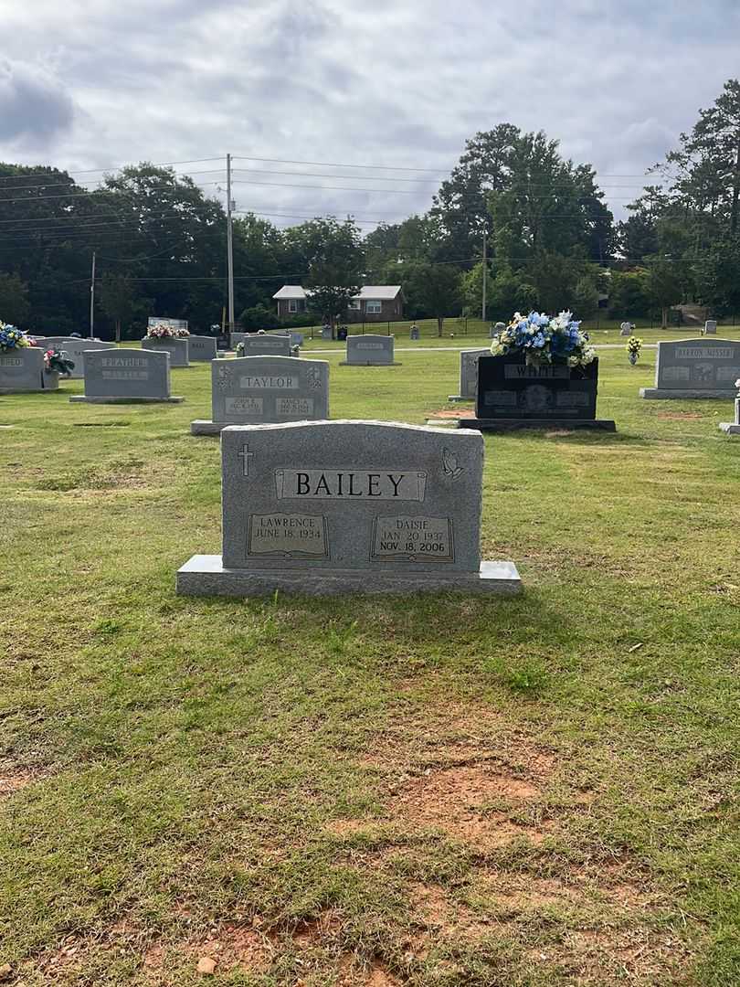 Daisie O. Bailey's grave. Photo 2