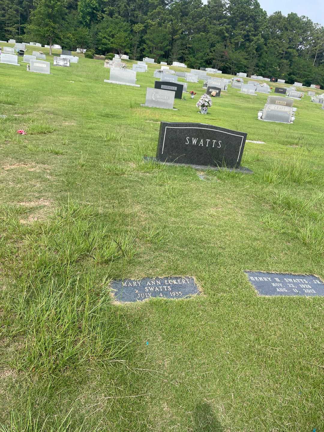 Mary Ann Eckert Swatts's grave. Photo 2