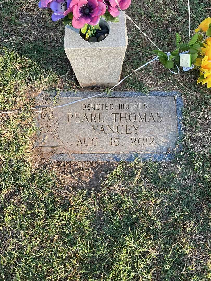 Pearl Thomas Yancey's grave. Photo 3