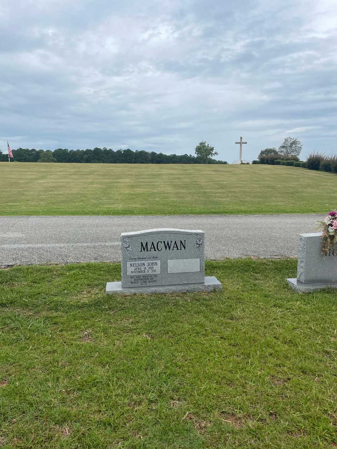 Nelson John Macwan's grave. Photo 2