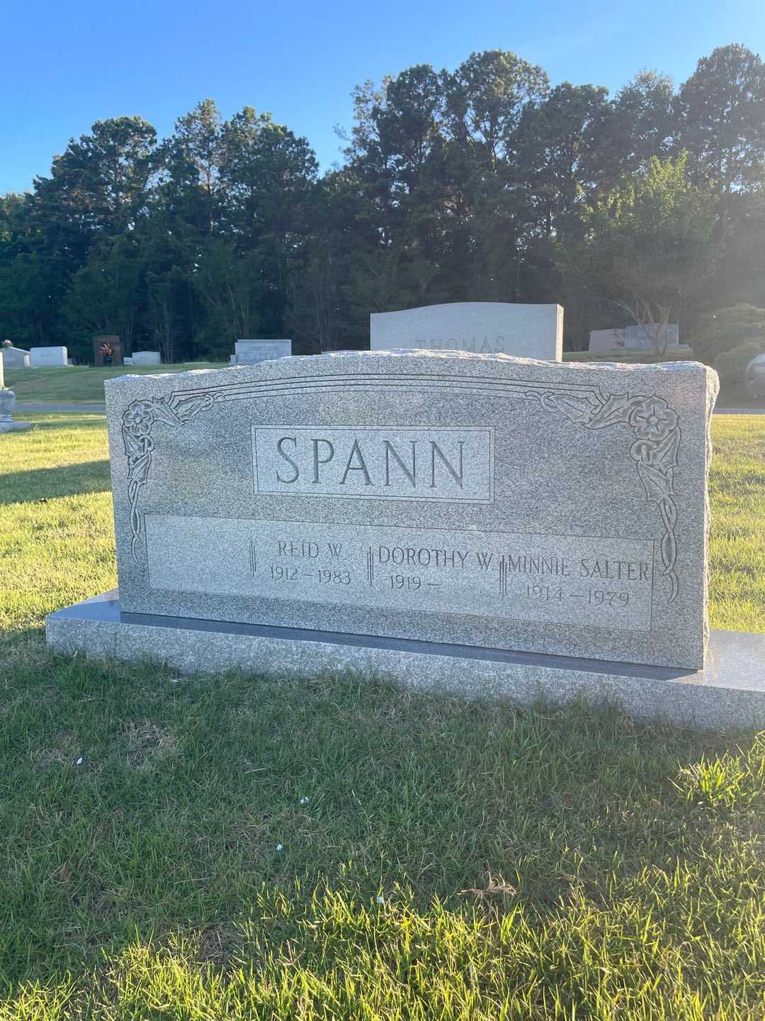 Minnie Salter Spann's grave. Photo 2