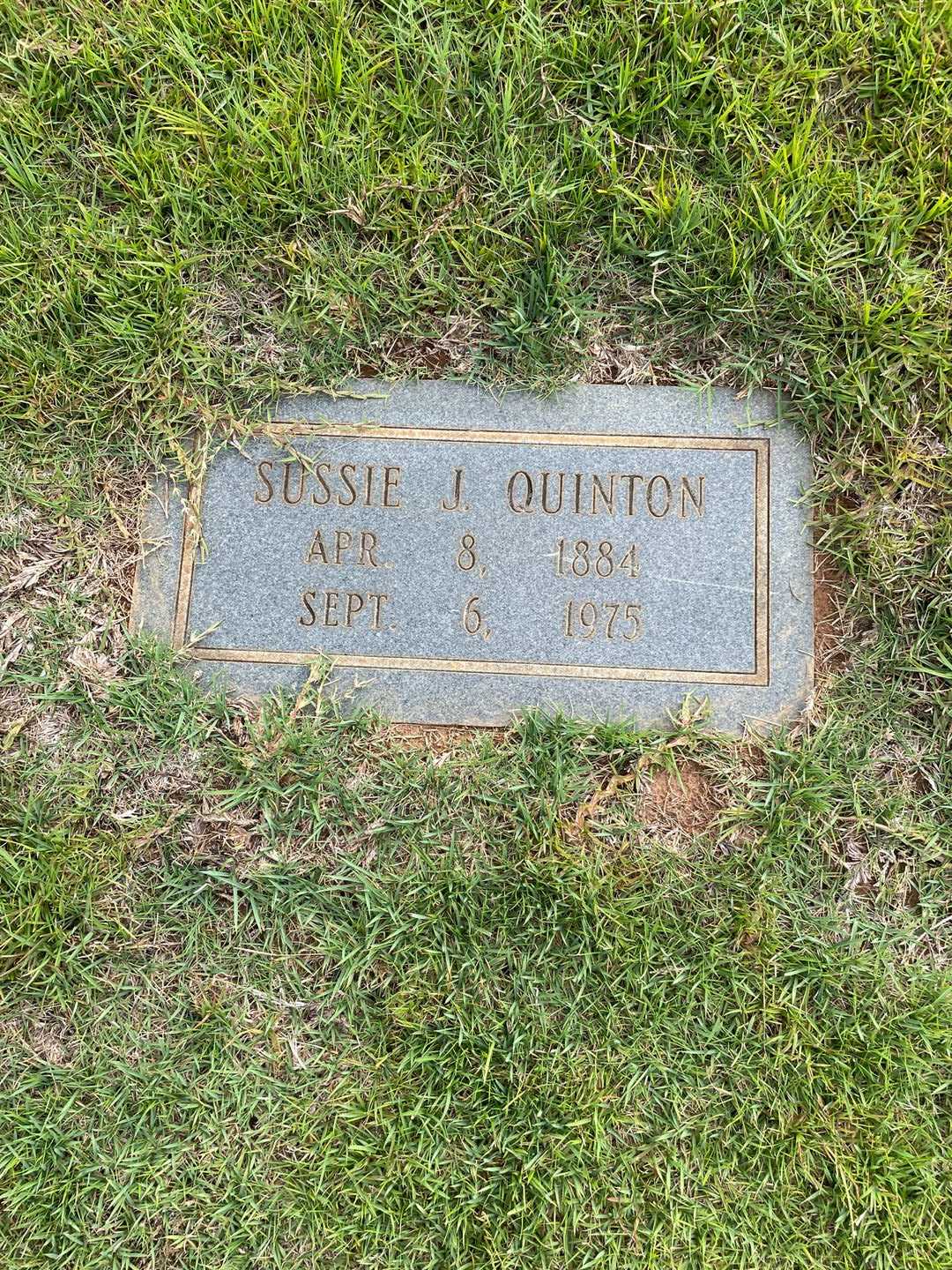 Sussie J. Quinton's grave. Photo 3