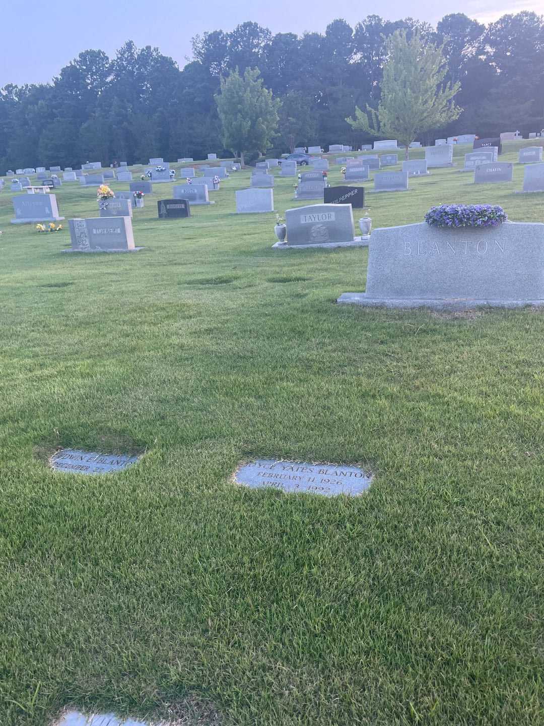 Joyce Y. Yates Blanton's grave. Photo 2