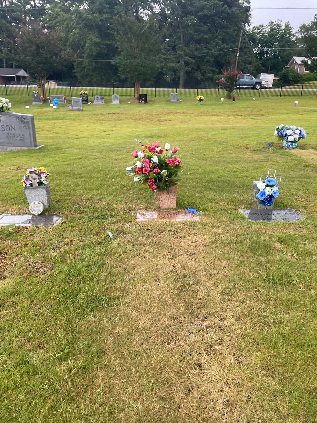 Carolyn Alderson Jackson's grave. Photo 2