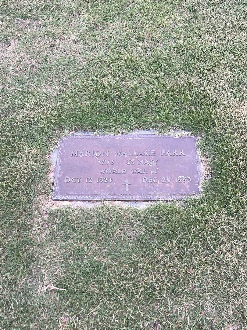 Marion Wallace Farr's grave. Photo 3