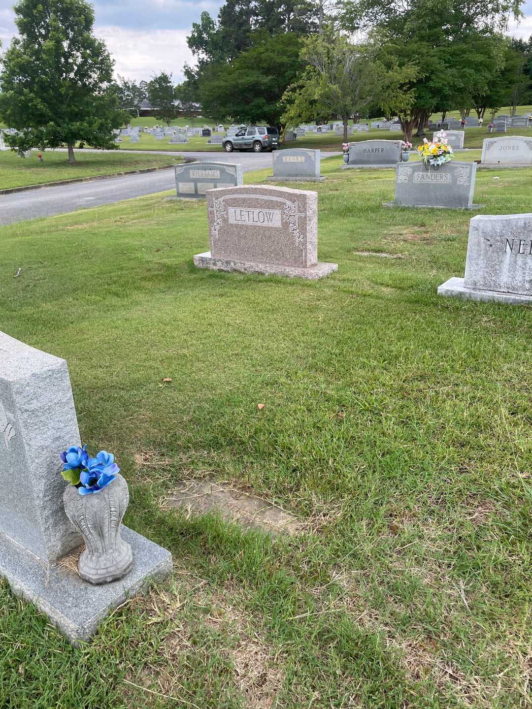 Daniel J. Neighbors's grave. Photo 2