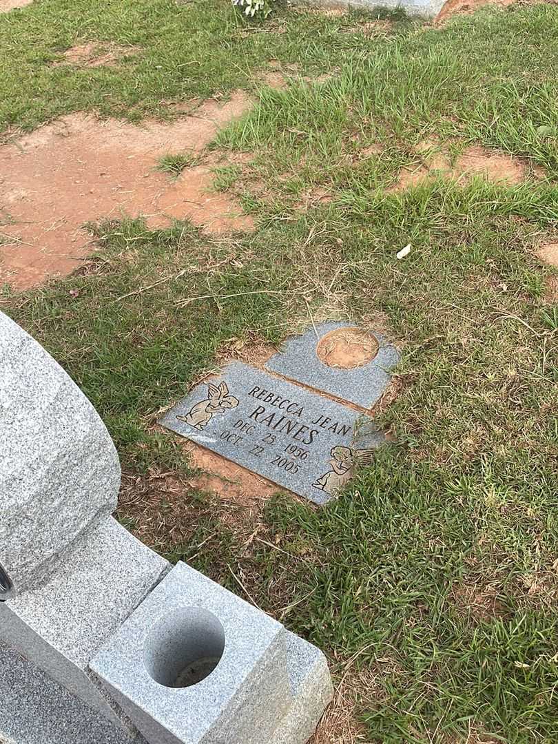 Rebecca Jean Raines's grave. Photo 2