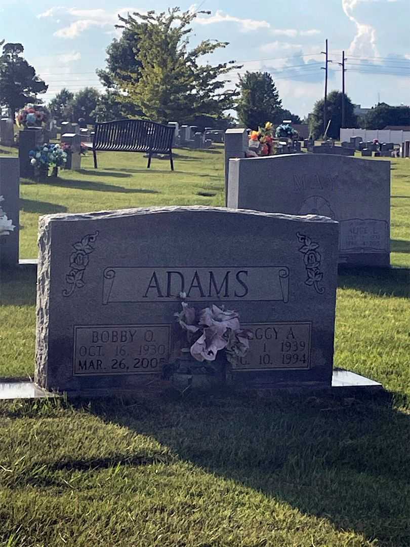 Bobby O. Adams's grave. Photo 1