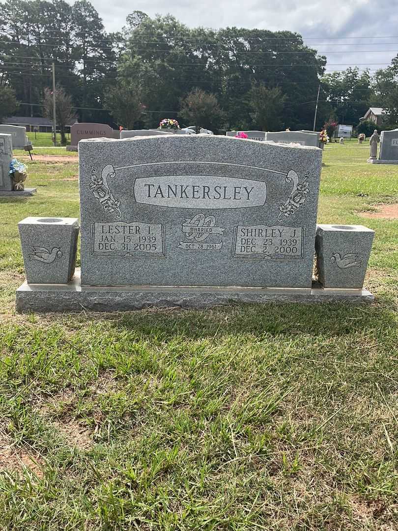 Shirley J. Tankersley's grave. Photo 1