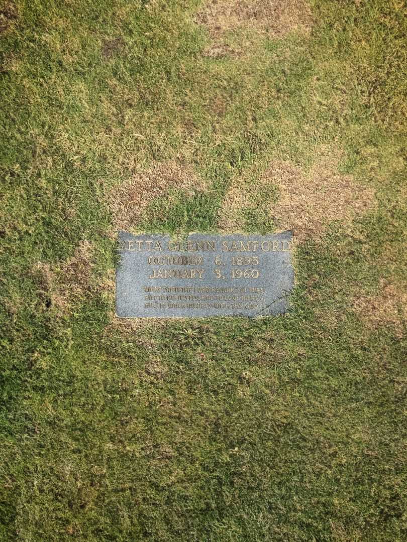 Yetta Glenn Samford Senior's grave. Photo 2