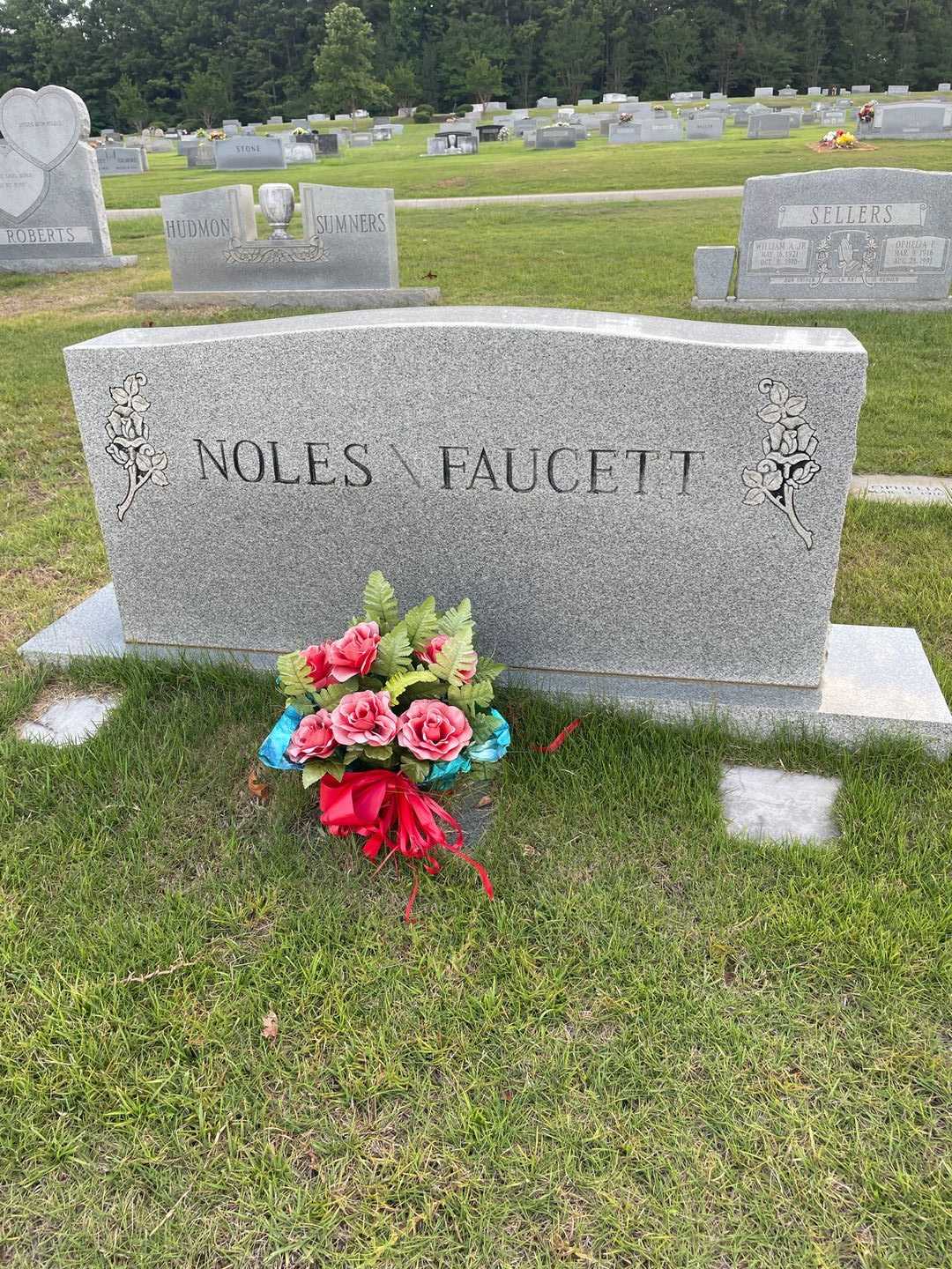 Garlington E. "Gene" Faucett's grave