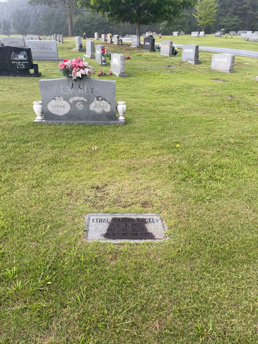 Ethel Nadine Lackey's grave. Photo 2