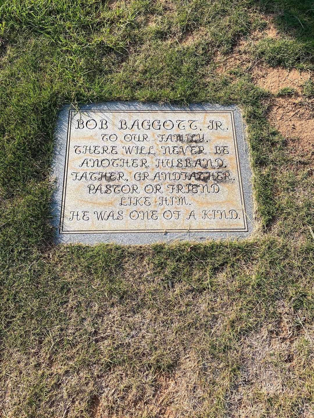 Robert T. "Bob" Baggott Junior's grave. Photo 3