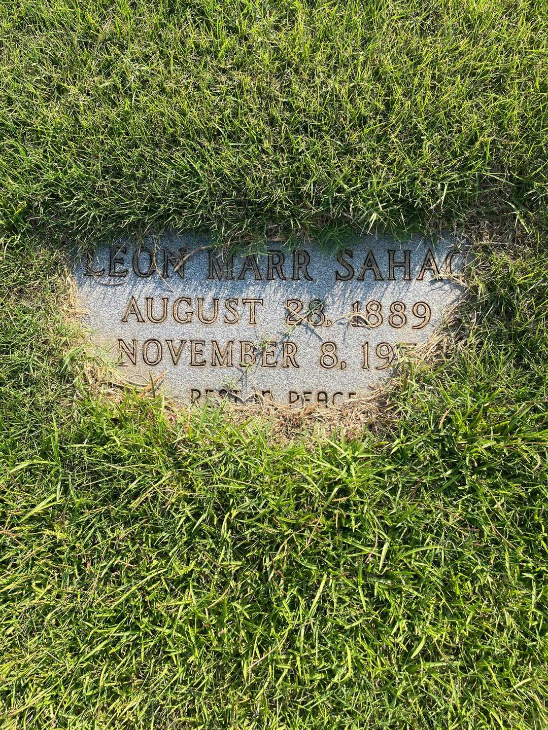 Leon Marr Sahag's grave. Photo 2