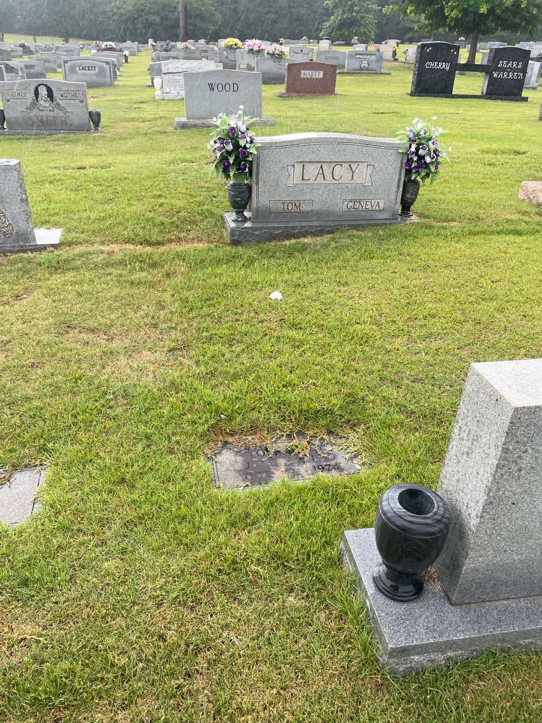 William Tom Lacy's grave. Photo 2