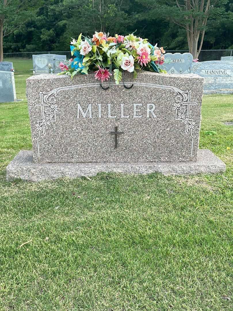 Dorothy A. O'Brien Miller's grave. Photo 1