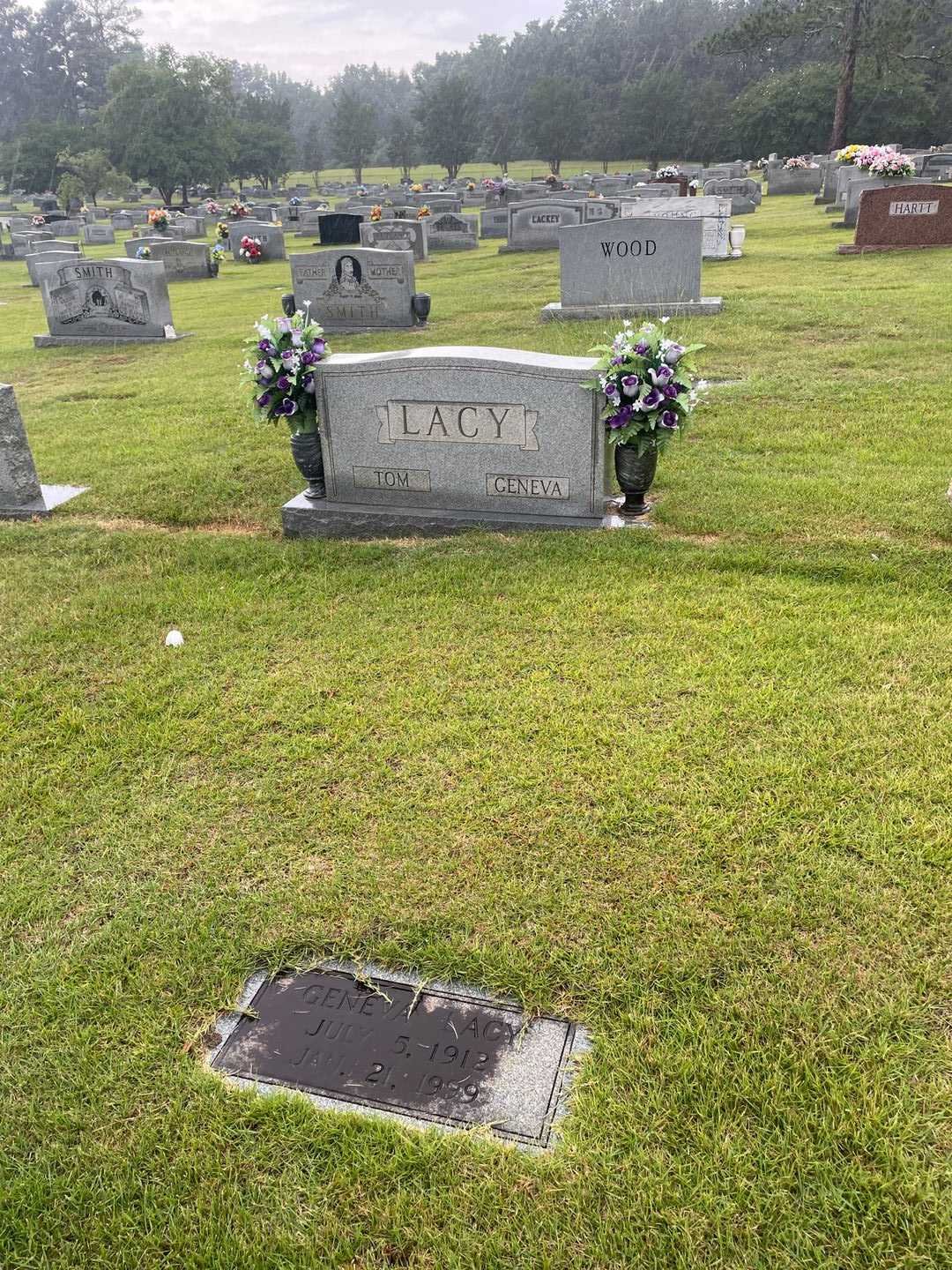 Laura Geneva Lacy's grave. Photo 2