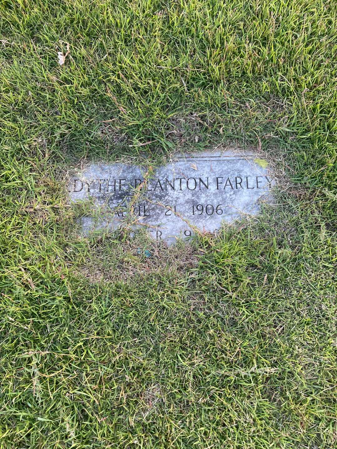 Edythe Blanton Farley's grave. Photo 3