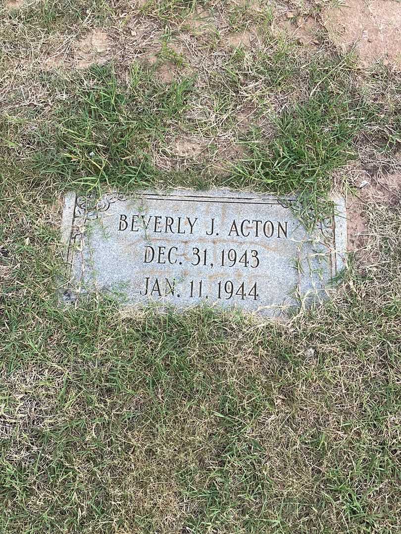 Beverly J. Acton's grave. Photo 3