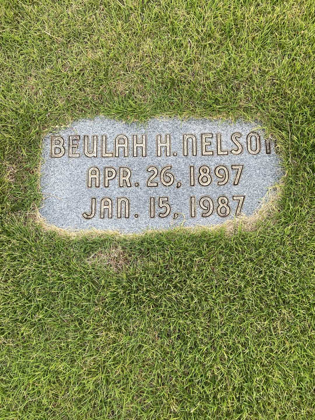 Beulah H. Nelson's grave. Photo 3