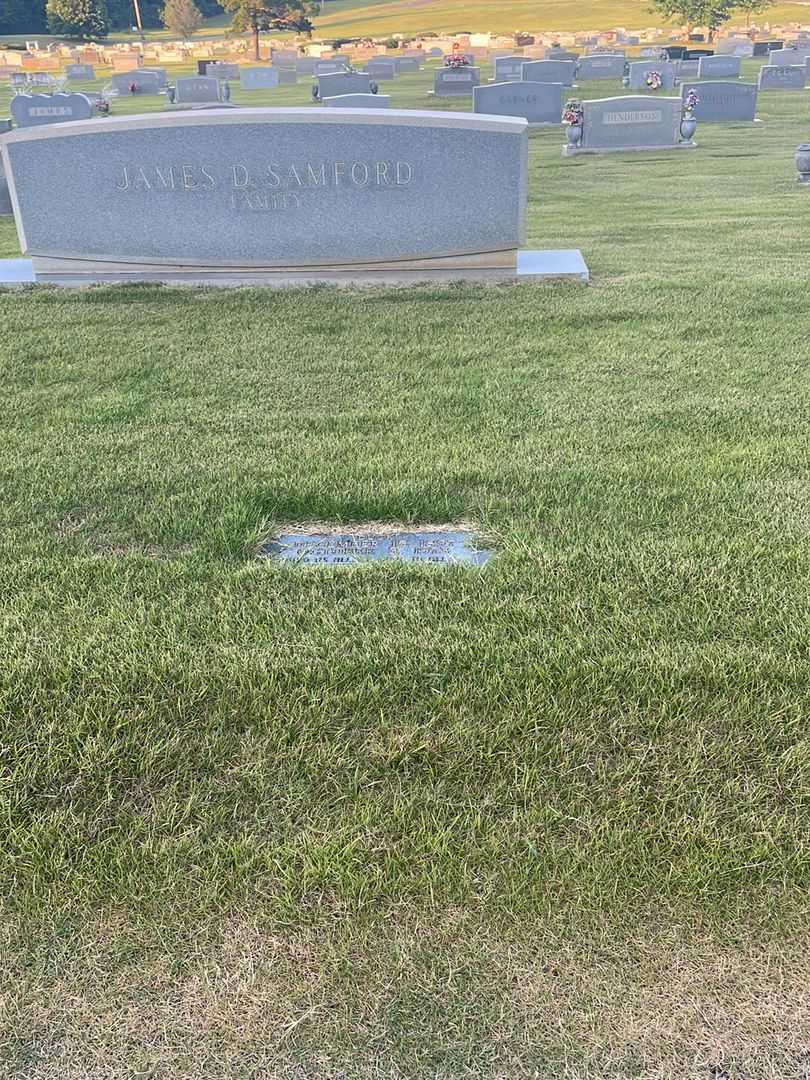 James D. "Duck" Samford's grave. Photo 2