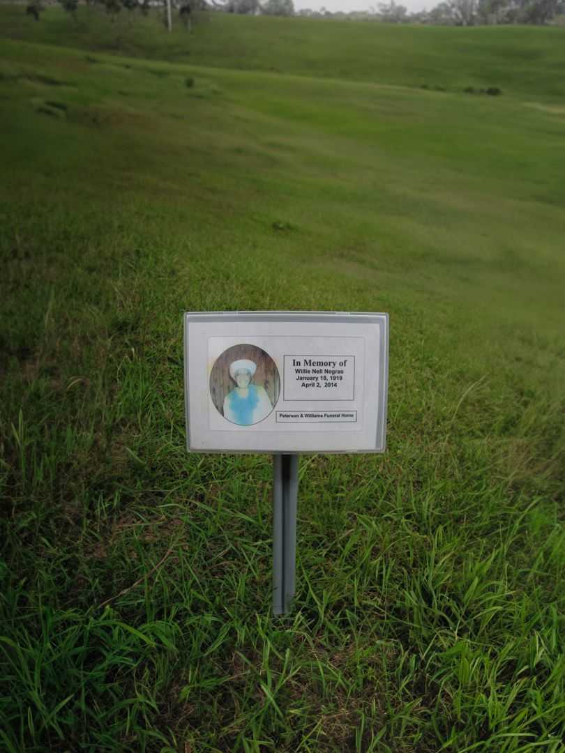 Willie Nell Negras's grave. Photo 2