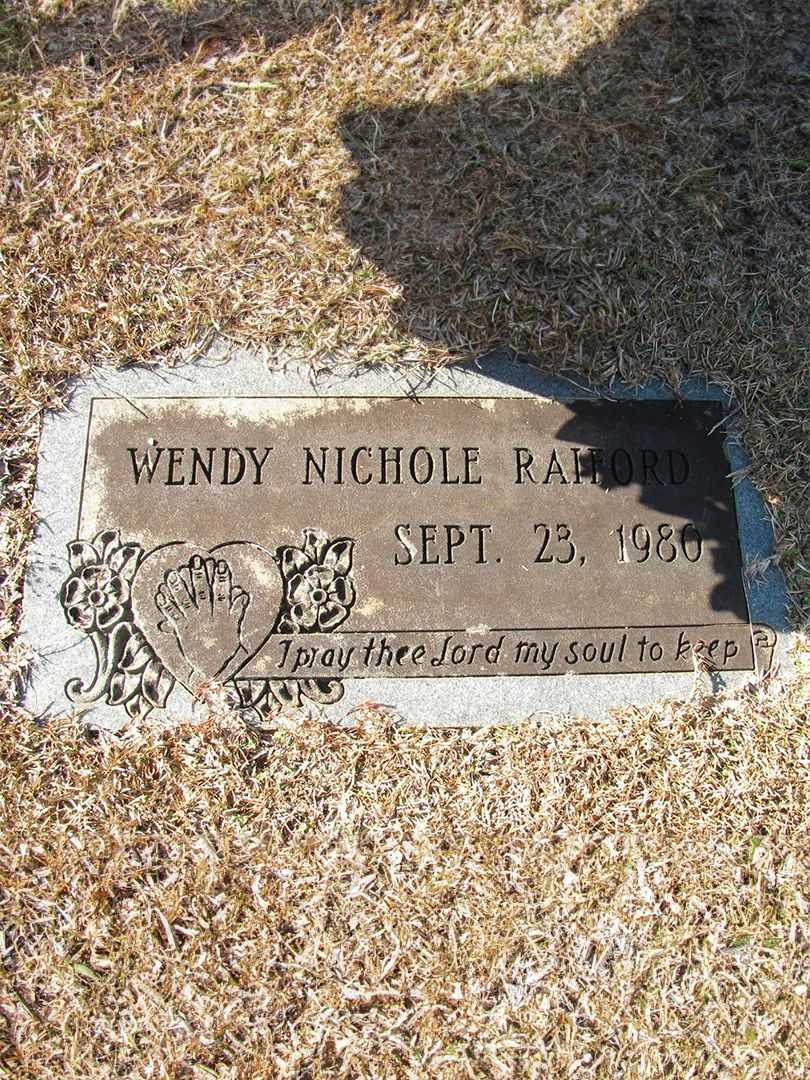 Wendy Nichole Raiford's grave. Photo 1