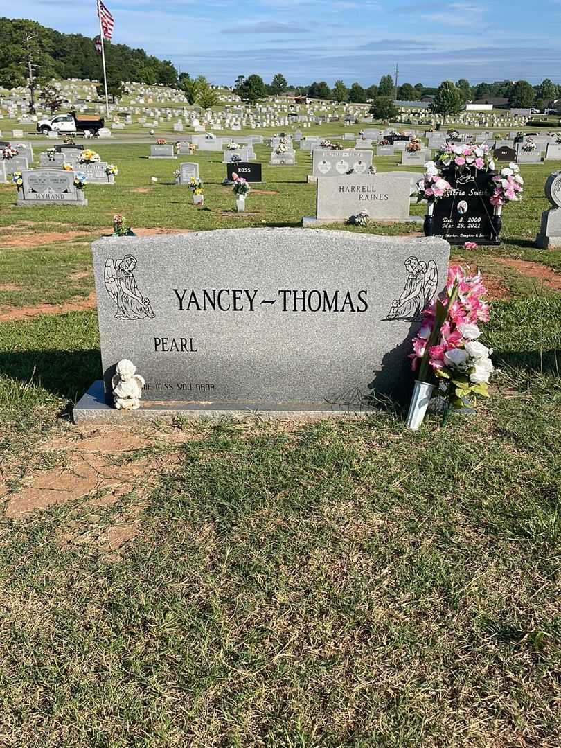 Pearl Thomas Yancey's grave. Photo 1