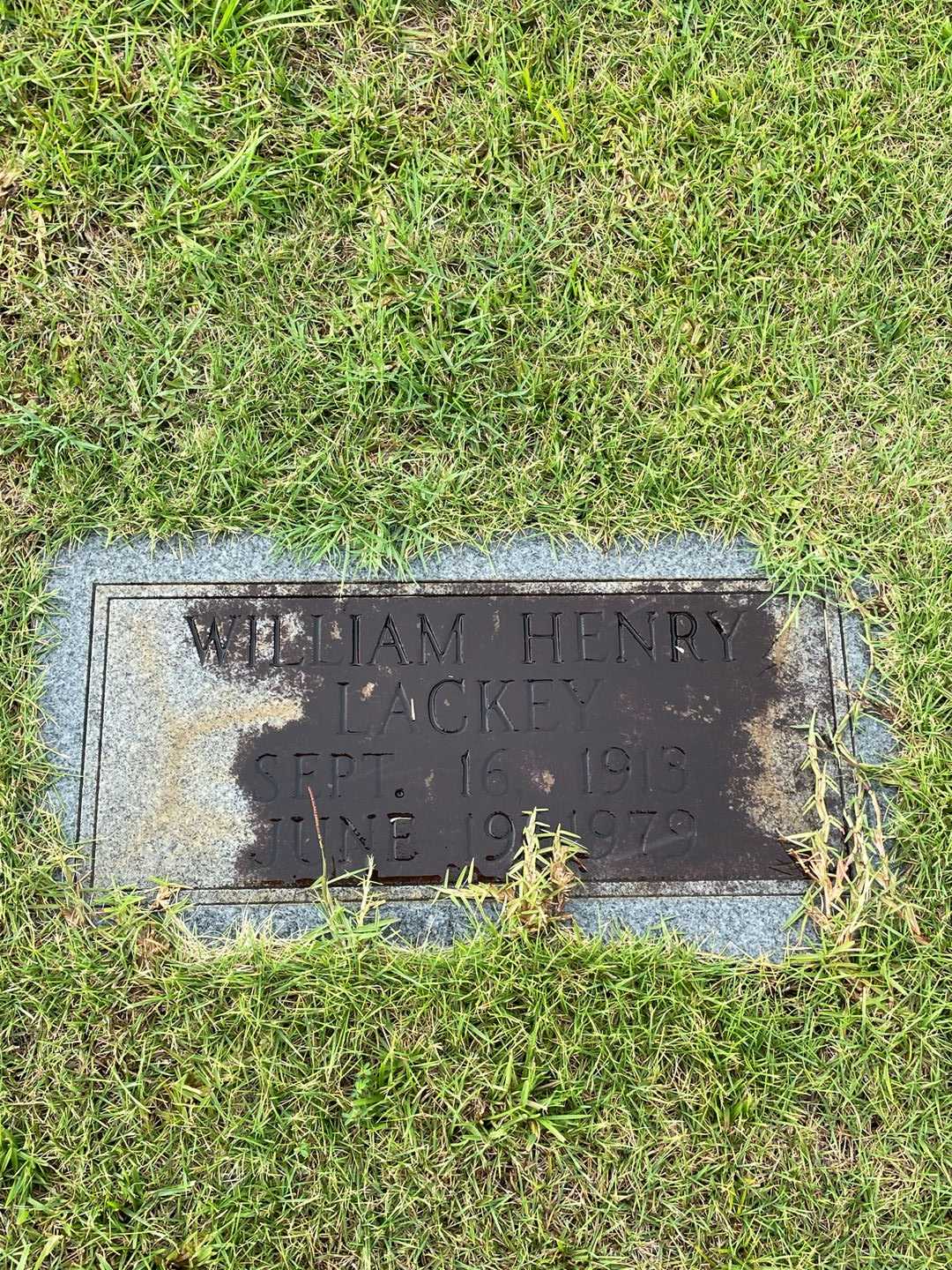 William Henry Lackey's grave. Photo 4