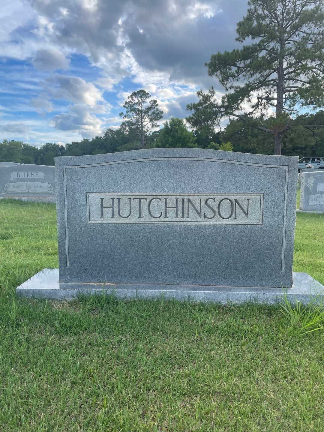 Tensie Lee Tanton Hutchinson's grave. Photo 1