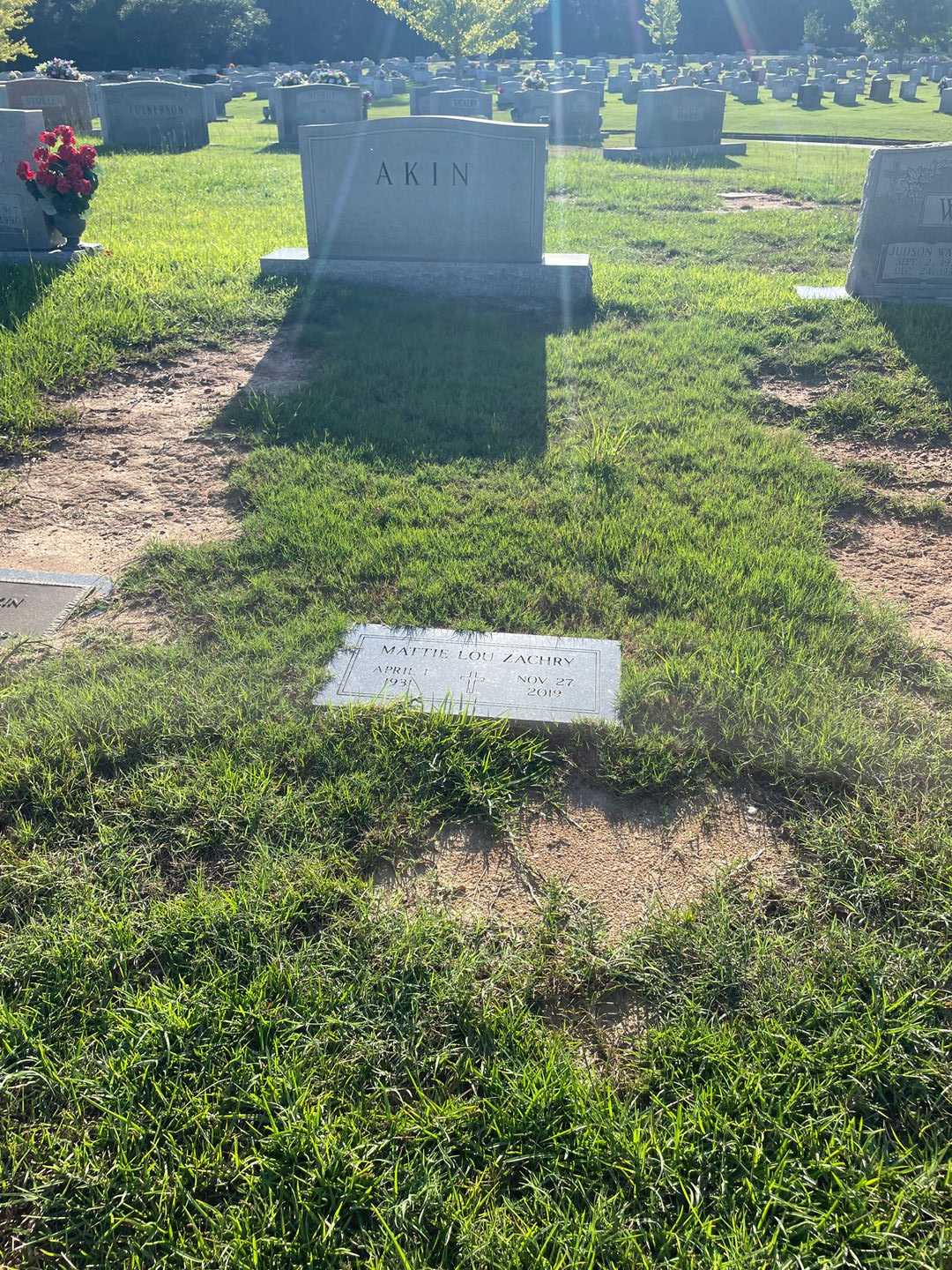 Mattie Lou Zachry Akin's grave. Photo 2